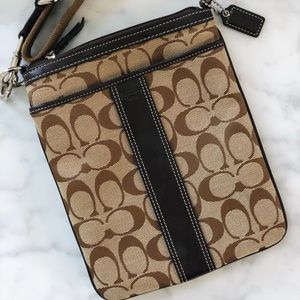 Coach Kitt Crossbody / Messenger Bag